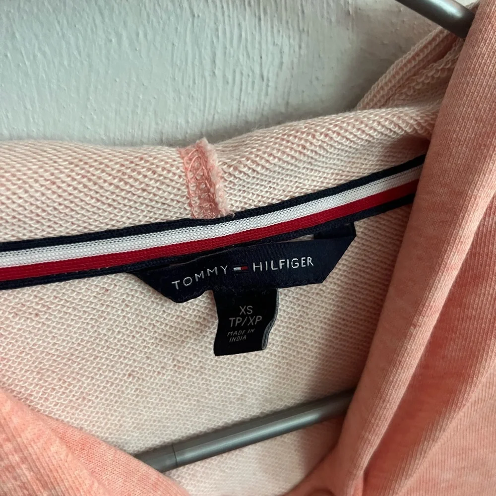 Tommy Hilfiger hoodie NWOT - Picture 3 of 5